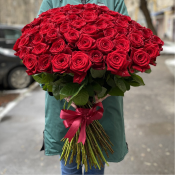 101 красная роза Premium 60 см.